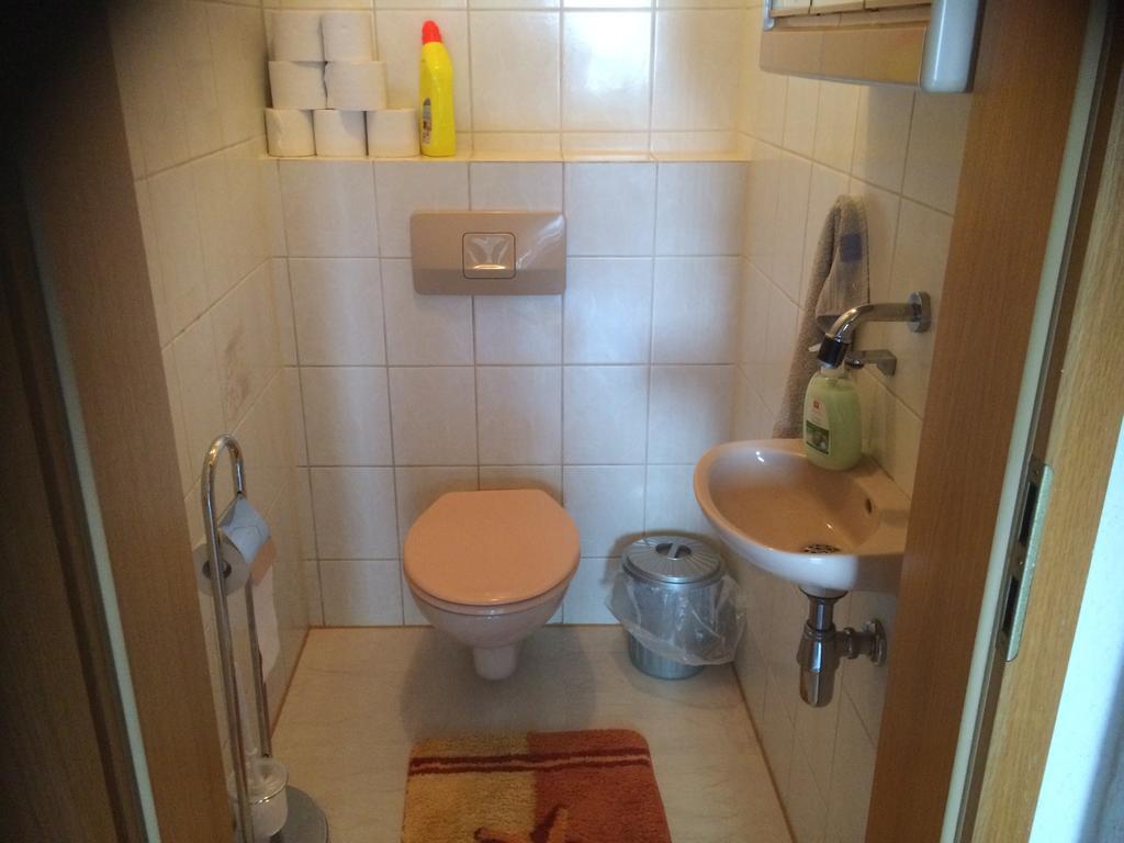 Zimmer Zur Ehemaligen Weinstube Untermberg Екстериор снимка